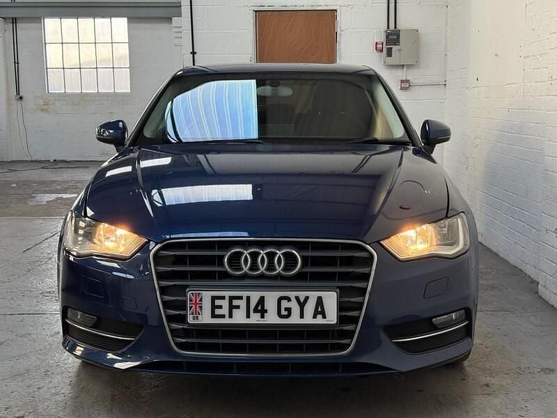 Used Audi A3 Sport 110 HP (80 kW) 2014 Blue Hatchback
