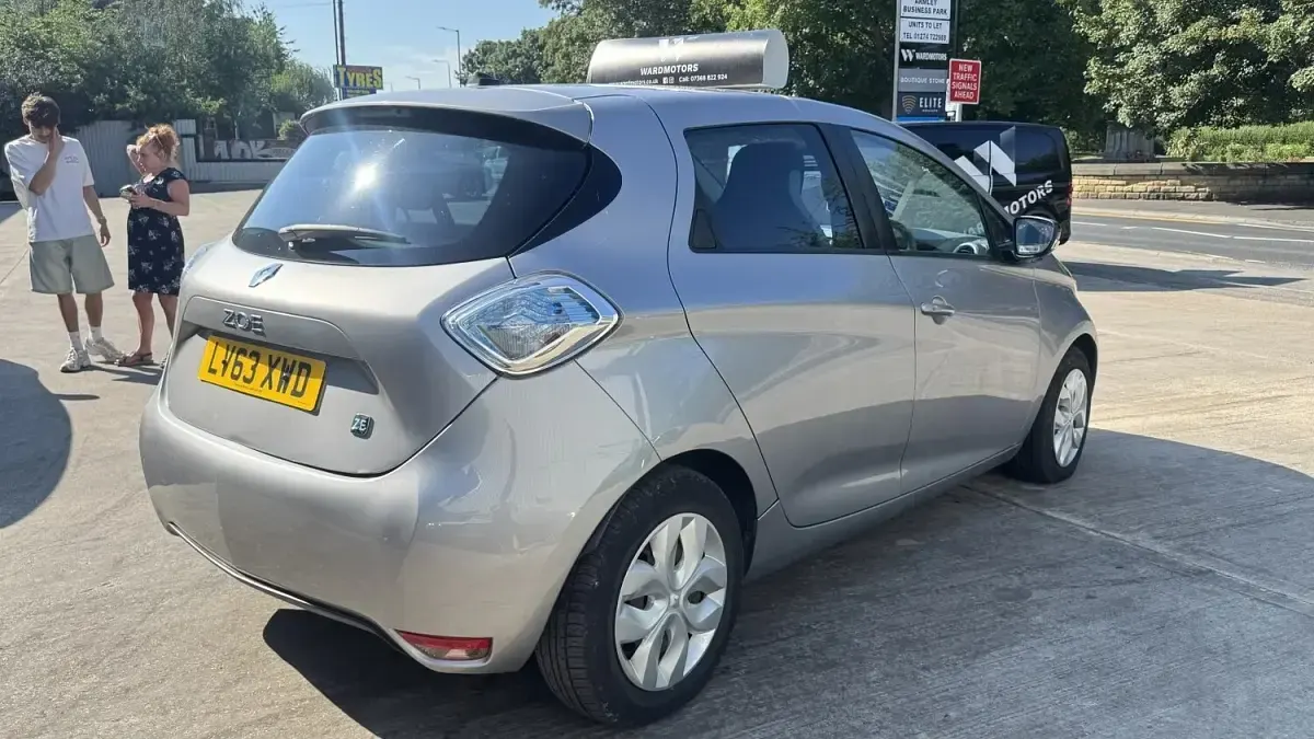 Used Renault Zoe Expression 22 kW (30 HP) 2013 Grey Hatchback