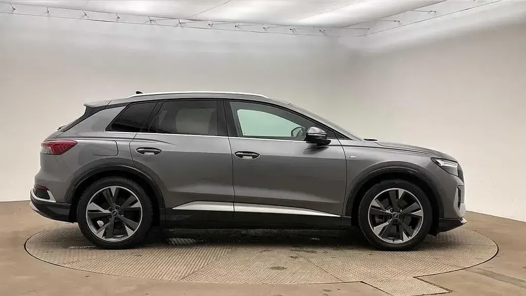Used Audi Q4 e-tron S-Line 150 kW (204 HP) 2023 Grey SUV