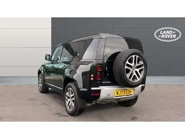 Usado Land Rover Defender 249 HP (183 kW) 2023 SUV
