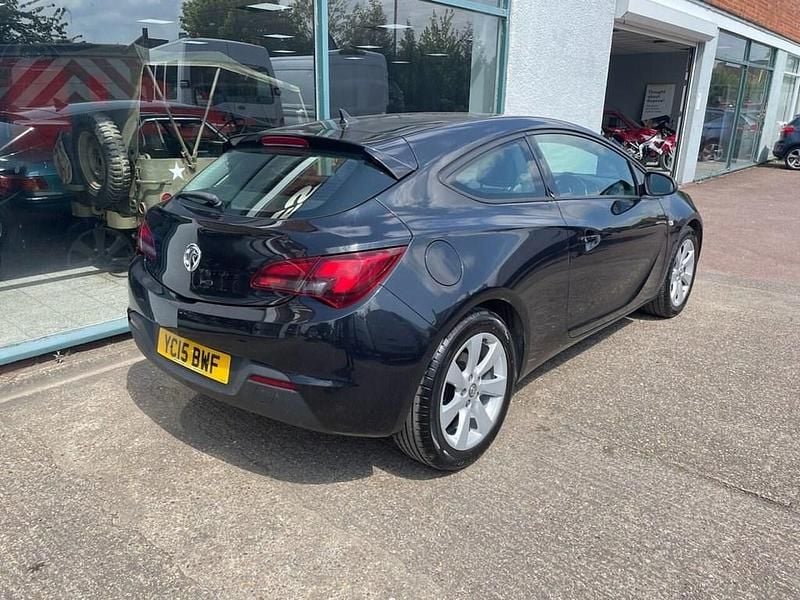 Used Vauxhall Astra GTC Sport 140 HP (102 kW) 2015 Black Coupe