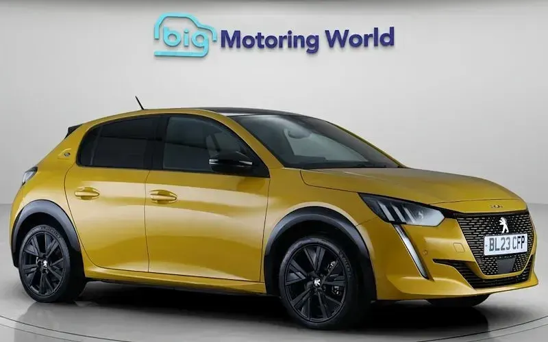 Used Peugeot e-208 GT 100 kW (136 HP) 2023 Hatchback