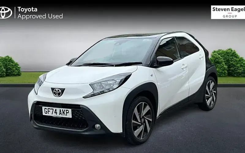 Used Toyota Aygo X 72 HP (52 kW) 2024 White SUV