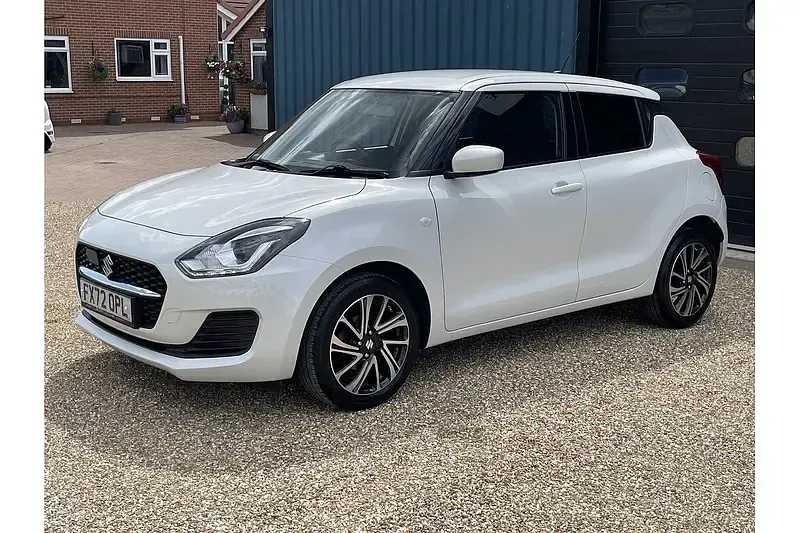 Used Suzuki Swift SZ-L 83 HP (61 kW) 2022 White Hatchback
