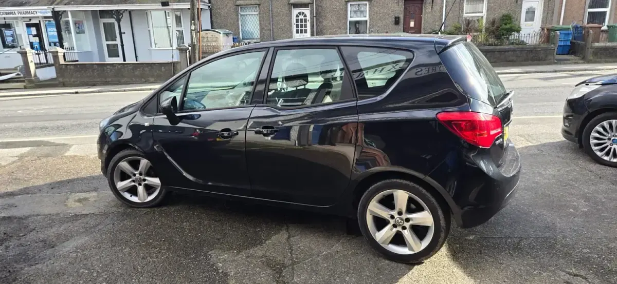 Second-hand Vauxhall Meriva 2015 Negru Monovolum