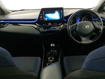 Used Toyota C-HR 115 HP (84 kW) 2018 Blue SUV