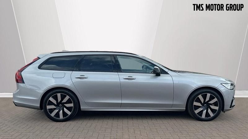 Used Volvo V90 Plus 345 HP (253 kW) 2025 Silver Estate