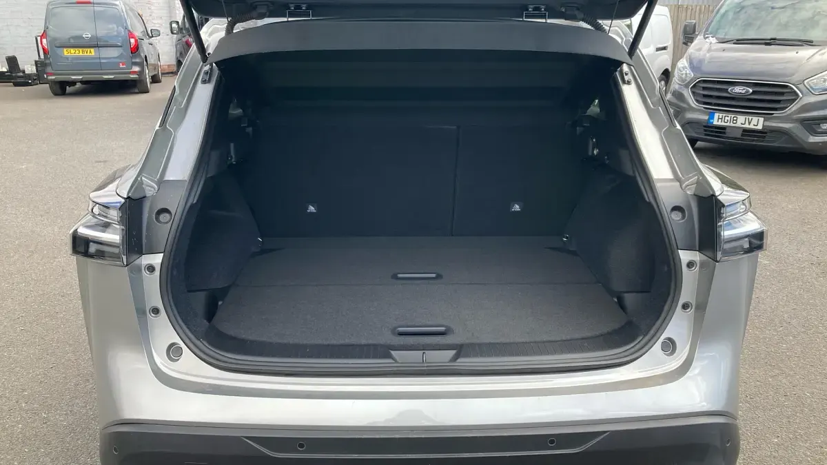 Used Nissan Qashqai N-Connecta 205 HP (150 kW) 2025 Silver SUV