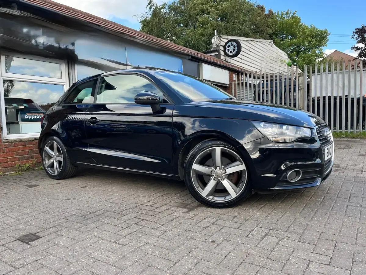 Used Audi A1 Sport 105 HP (77 kW) 2012 Black Hatchback