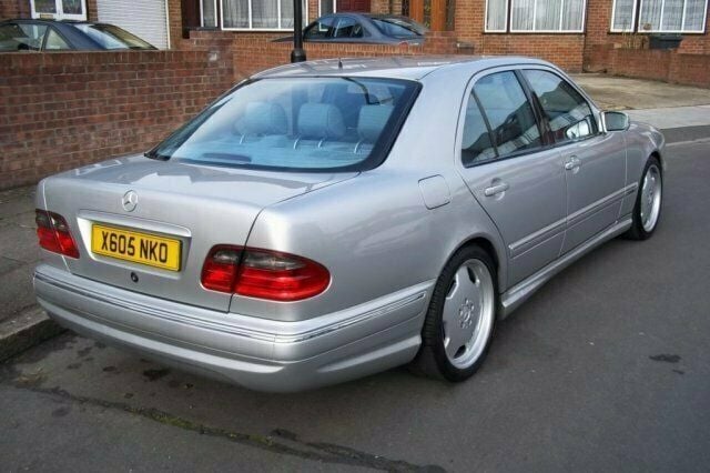 Used Mercedes E240 170 HP (125 kW) 2001 Sedan