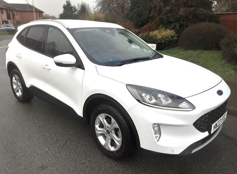 White Used 2022 Ford Kuga Zetec SUV | £16,500 (Good price) - Image 1/4