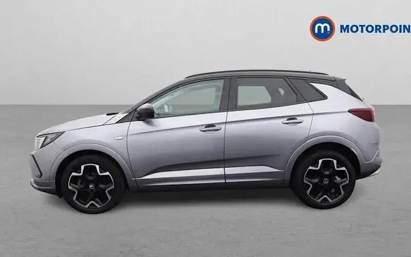 Usado Vauxhall Grandland X Ultimate 131 HP (96 kW) 2024 SUV