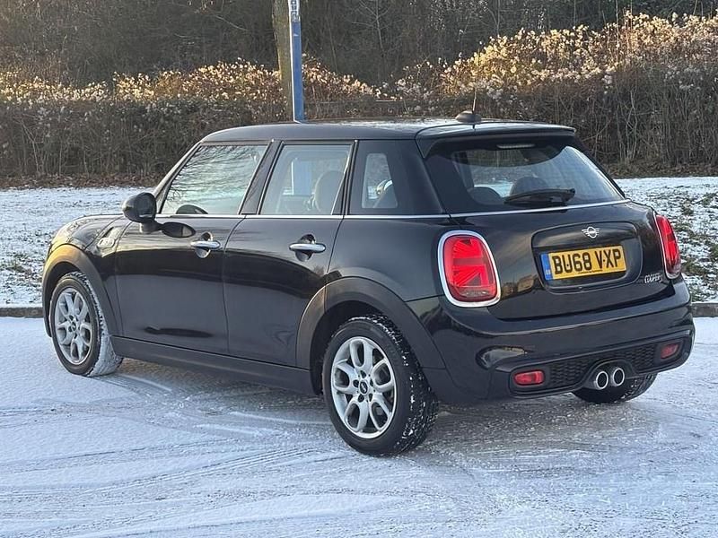 Used Mini Cooper S Hatch 192 HP (141 kW) 2018 Black Hatchback