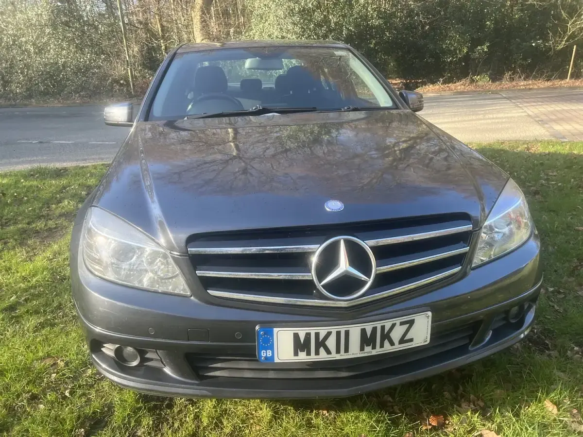 Used Mercedes C200 Executive 136 HP (100 kW) 2011 Grey Sedan