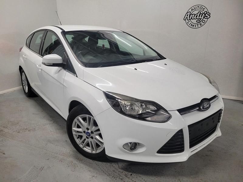 White Used 2012 Ford Focus Titanium Hatchback | £2,499 (Expensive) - Image 1/1