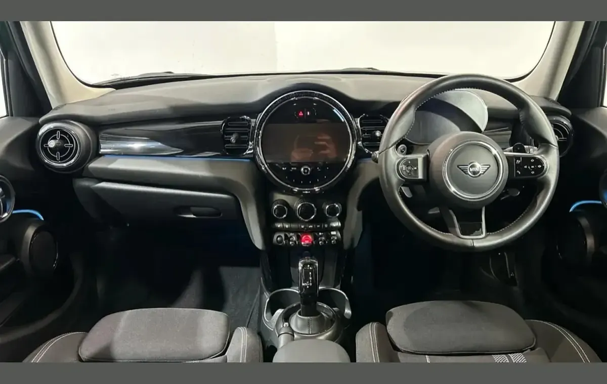 Used Mini Cooper S Comfort 176 HP (129 kW) 2024 Green Hatchback