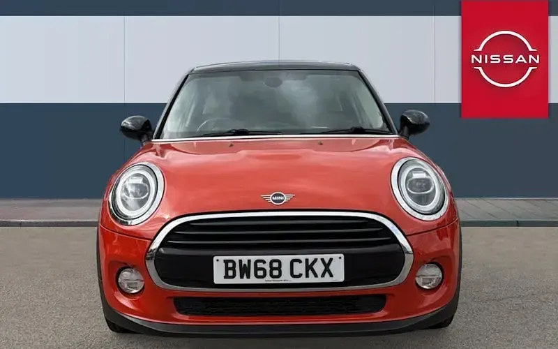 Usado Mini Cooper Classic 136 HP (100 kW) 2020 Citadino