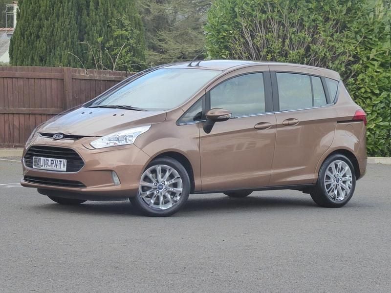 Used Ford B-MAX Titanium 2017 Brown MPV