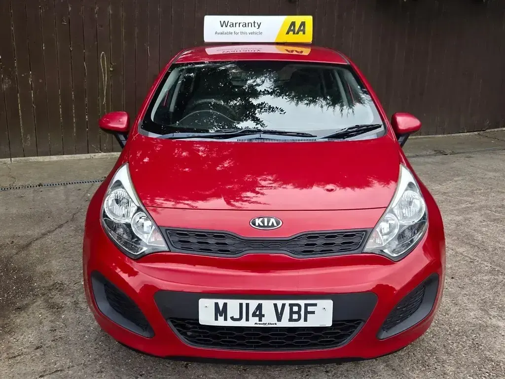 Used Kia Rio Air 2014 Red Hatchback