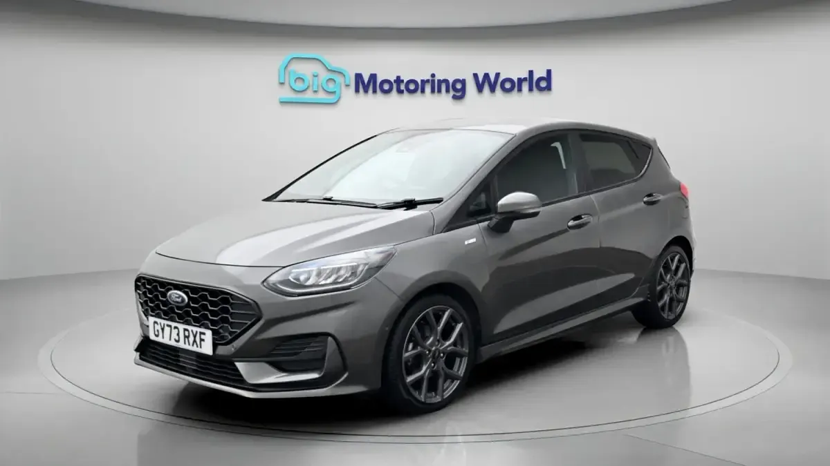 Usado Ford Fiesta ST-Line 2024 Cinzento Citadino