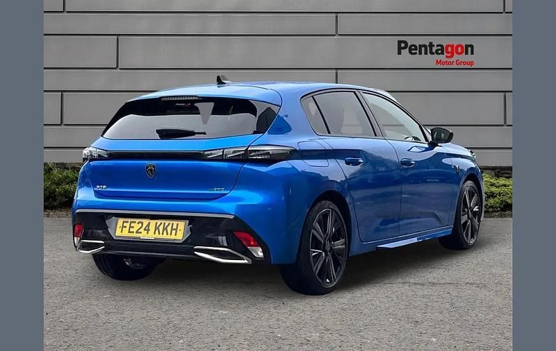 Used Peugeot 308 Premium 177 HP (130 kW) 2024 Blue Hatchback