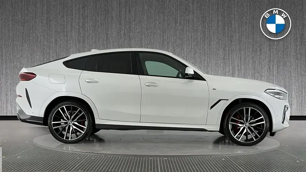 Used BMW X6 M Sport 282 HP (207 kW) 2021 White SUV
