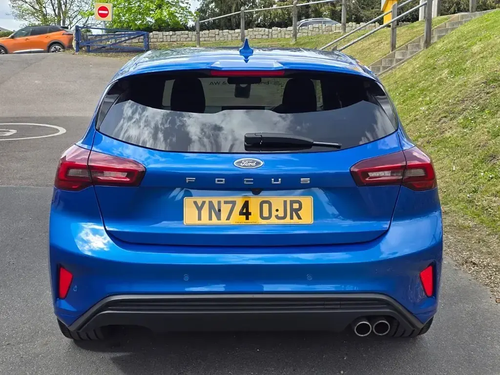 Używany Ford Focus ST-Line X 2024 Niebieski Hatchback