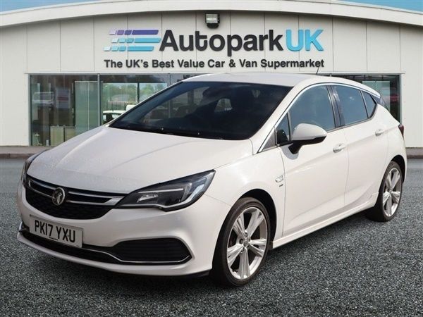 White Used 2017 Vauxhall Astra SRi Hatchback | £8,395 (Fair price) - Image 1/1