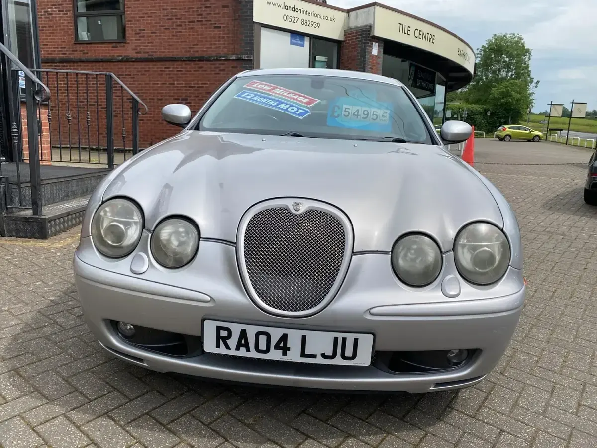 Used Jaguar S-Type Supercharged 400 HP (294 kW) 2004 Silver Sedan