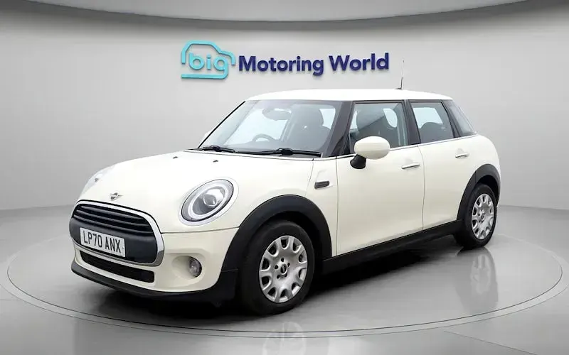 Second-hand Mini ONE Classic 102 CP (75 kW) 2020 Alb Hatchback