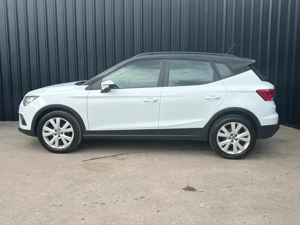 Used Seat Arona SE Technology 95 HP (69 kW) 2019 White SUV