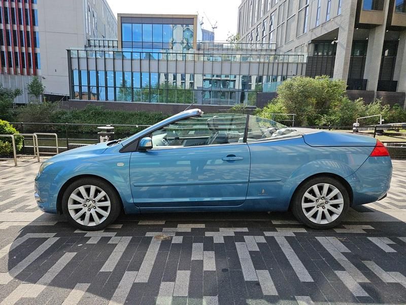 Blue Used 2007 Ford Focus Cabriolet Cabriolet | £1,100 (Fair price) - Image 1/4