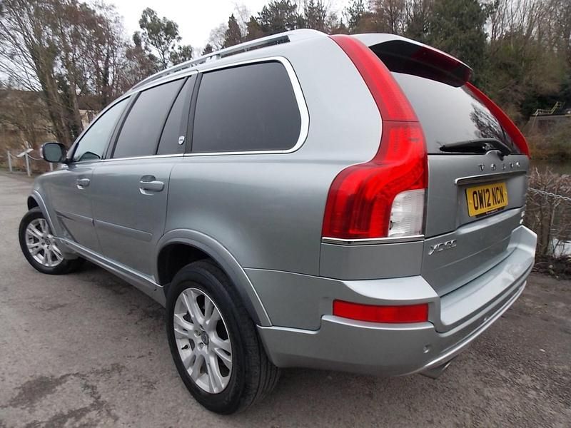 Used Volvo XC90 Executive 200 HP (147 kW) 2012 Silver SUV