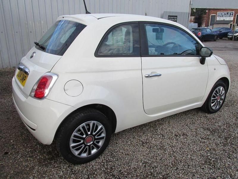 Used Fiat 500 Pop 69 HP (50 kW) 2014 White Hatchback