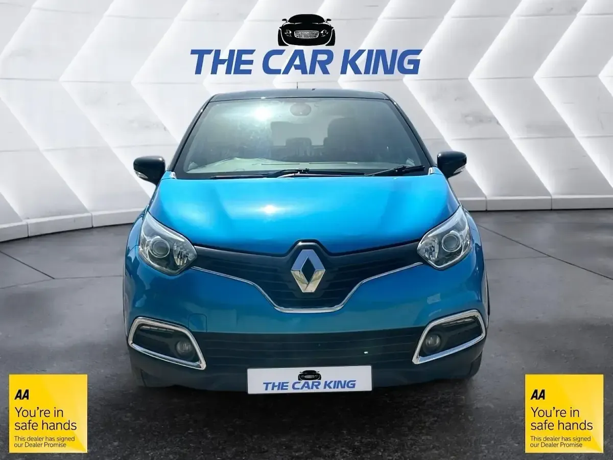 Used Renault Captur Dynamique 90 HP (66 kW) 2015 Blue/black SUV