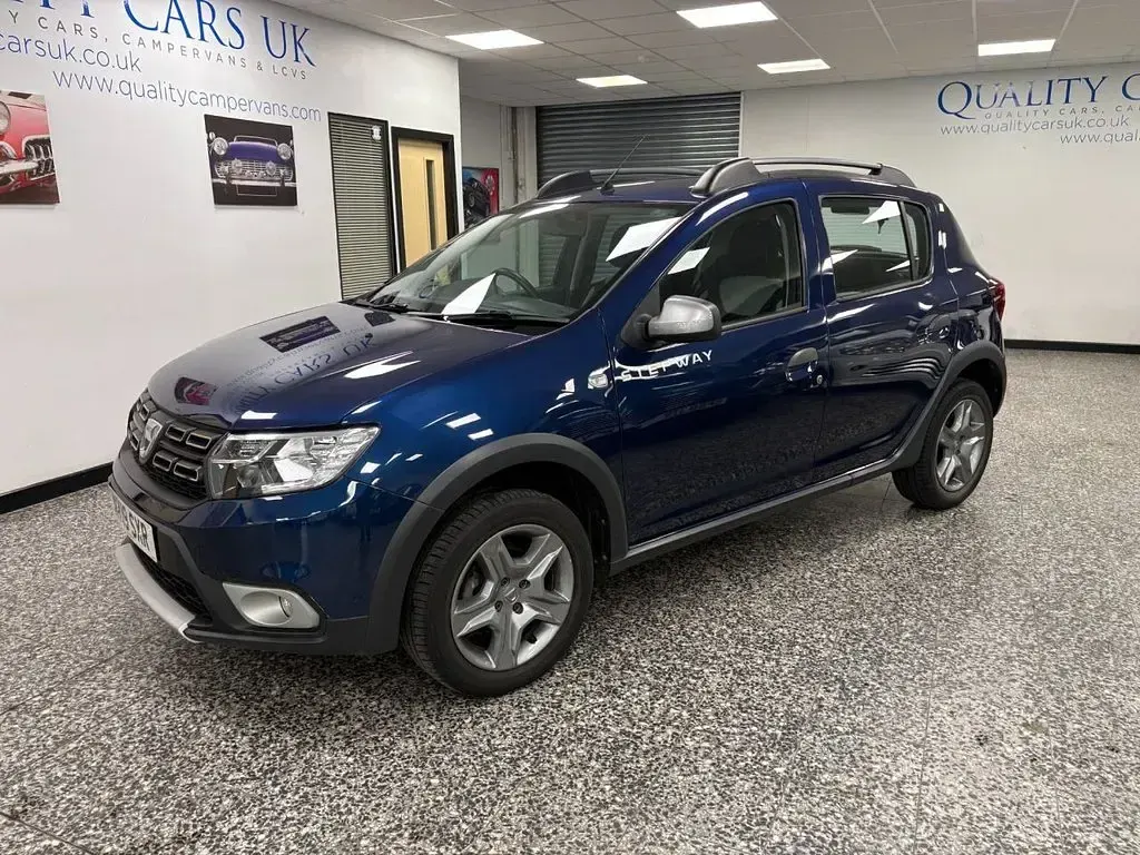 Used Dacia Sandero Comfort 90 HP (66 kW) 2019 Blue Hatchback