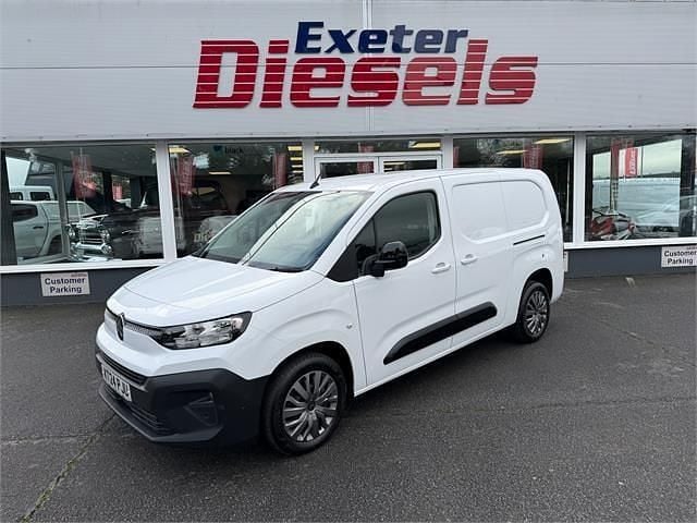 White Used 2024 Citroën Berlingo Van | £13,789 (Fair price) - Image 1/4