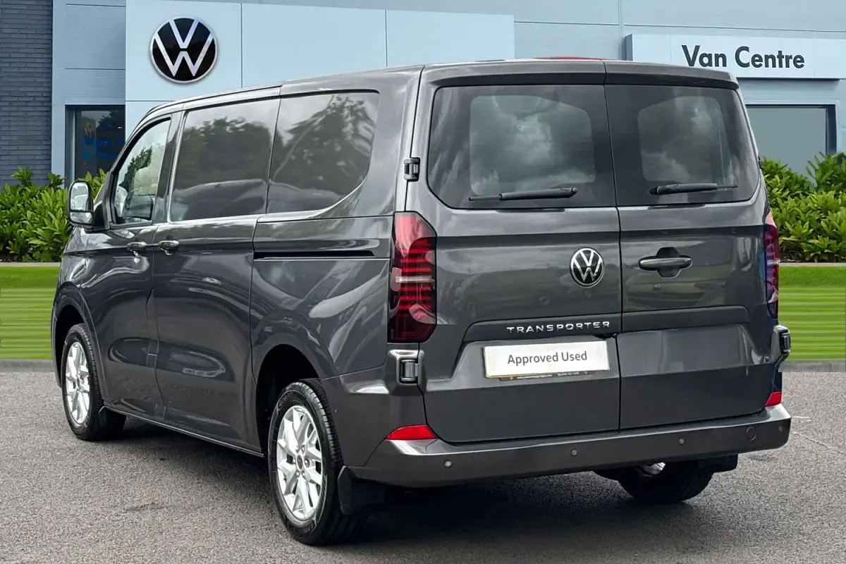 Used VW T7 Pro 150 HP (110 kW) 2025 Grey Van