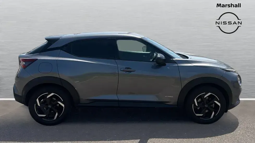 Used Nissan Juke N-Connecta 143 HP (105 kW) 2023 Grey SUV