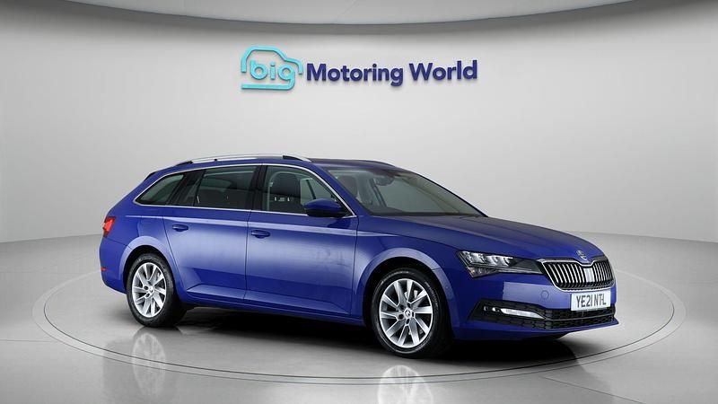 Blue Used 2021 Skoda Superb SE Estate | £17,700 (Good price) - Image 1/4