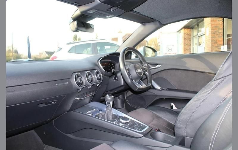 Used Audi TT Roadster S-Line 226 HP (166 kW) 2016 Silver Cabriolet