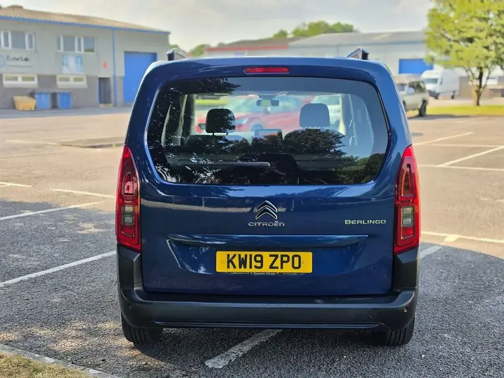 Used Citroën Berlingo Flair 130 HP (95 kW) 2019 Blue MPV