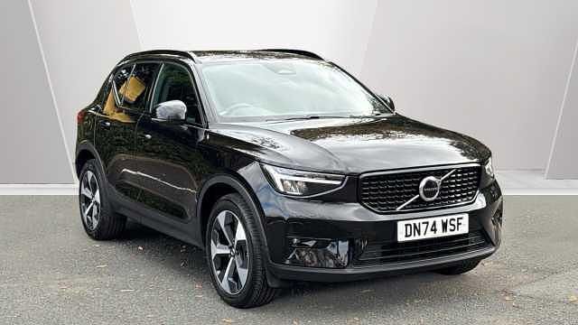 Used 2025 Volvo XC40 Plus SUV | £32,390 (A bit pricey) - Image 1/3
