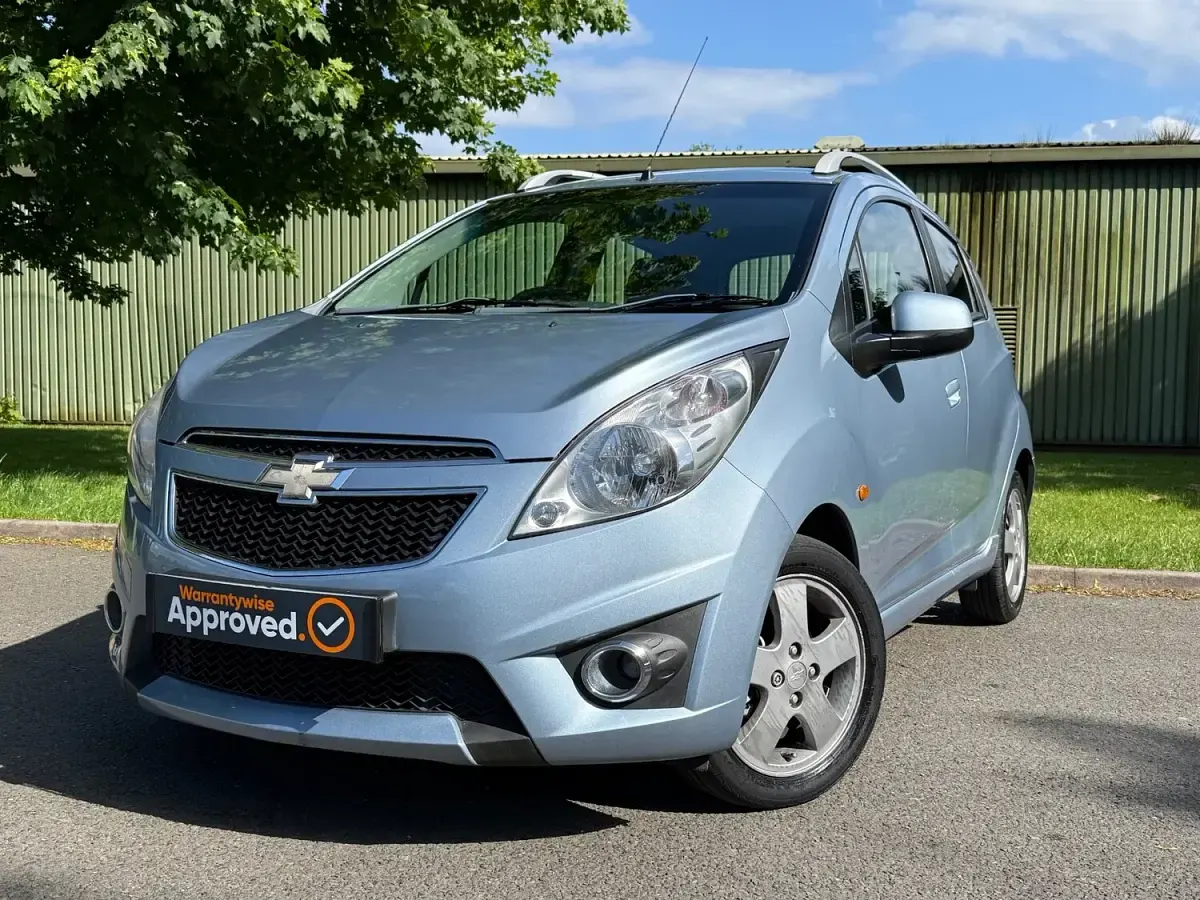 Used Chevrolet Spark LT 81 HP (59 kW) 2010 Blue Hatchback