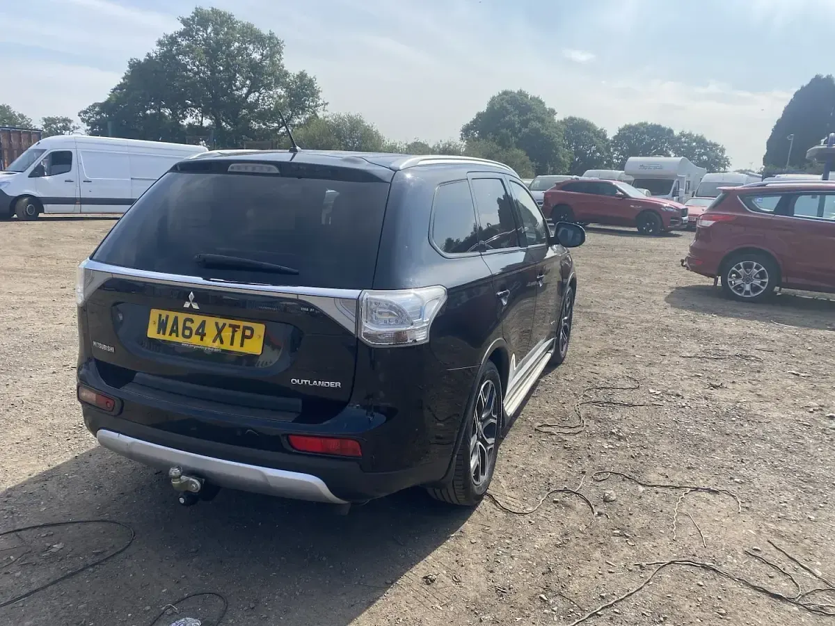 Used Mitsubishi Outlander 2014 Black SUV