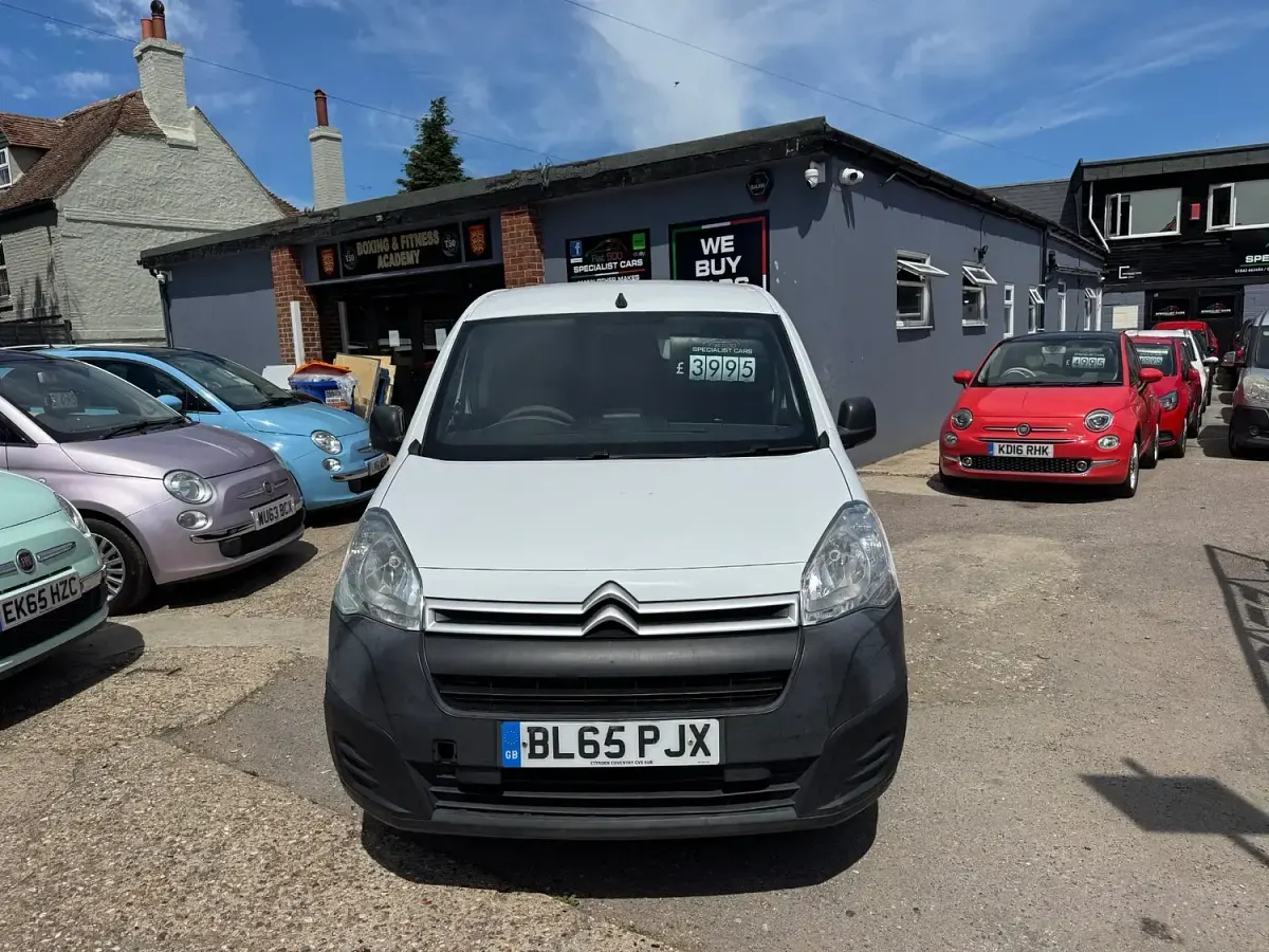 Used Citroën Berlingo 75 HP (55 kW) 2015 White MPV