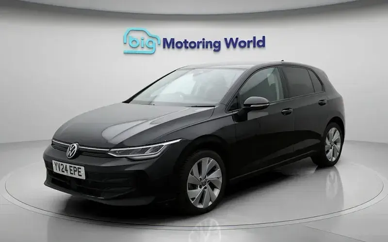 Second-hand VW Golf VIII Match 150 CP (110 kW) 2026 Hatchback