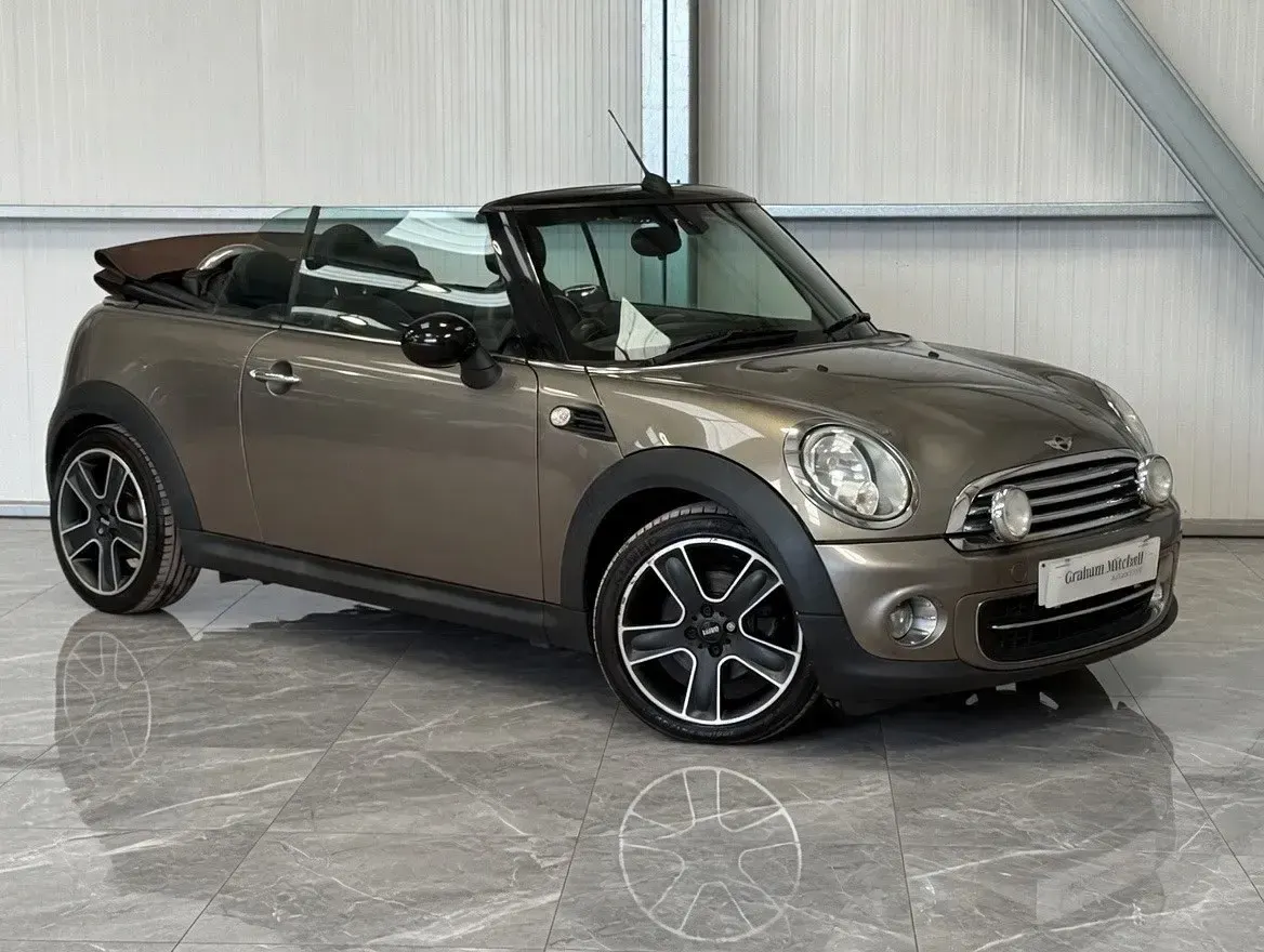 Używany Mini Cooper Cabriolet 122 KM (89 kW) 2012 Srebrny Kabriolet