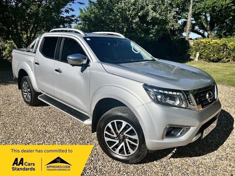Silver Used 2019 Nissan Navara Tekna Pickup | £14,995 (Fair price) - Image 1/4