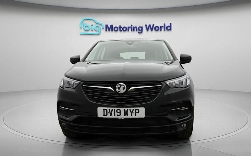 Used Vauxhall Grandland X S 131 HP (96 kW) 2019 Black SUV